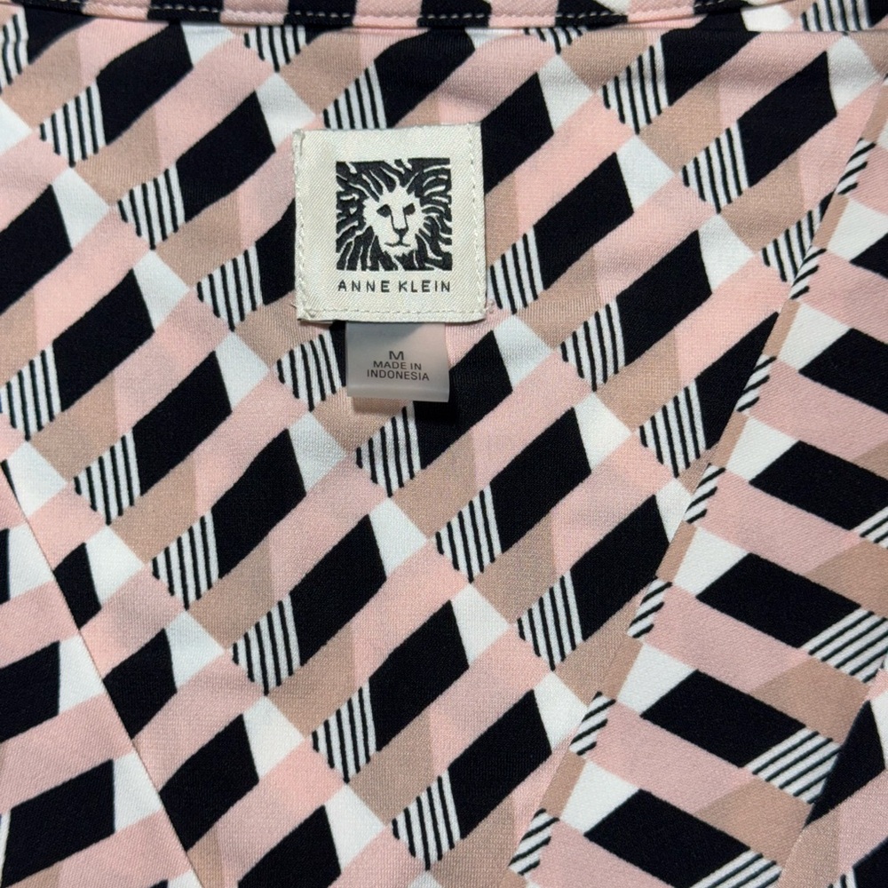 Anne Klein Sleeveless V-Neck Pink Cream Black Geometric Ity-Knit Top Size M - Picture 11 of 16